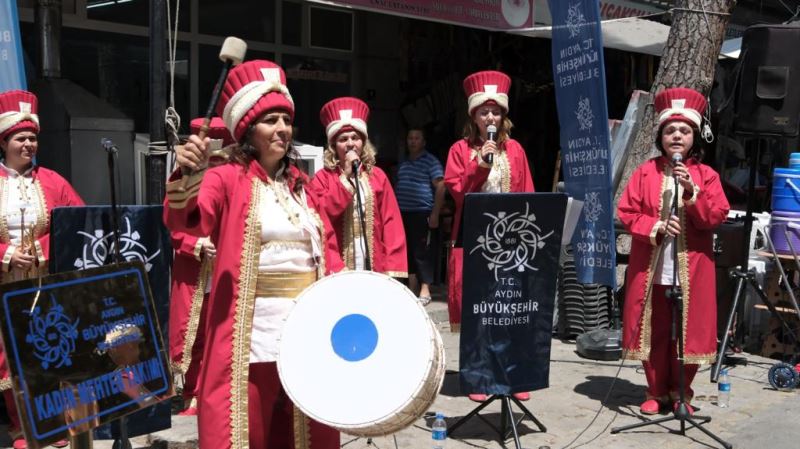 KÜLTÜR ELÇİLİĞİ YAPIYORLAR