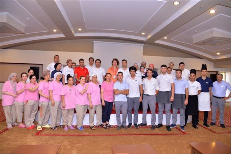 ALANYA BELEDİYESİ’NDEN SIFIR ATIK’TA BİR İLK DAHA: OTELLERE SIFIR ATIK EĞİTİMİ