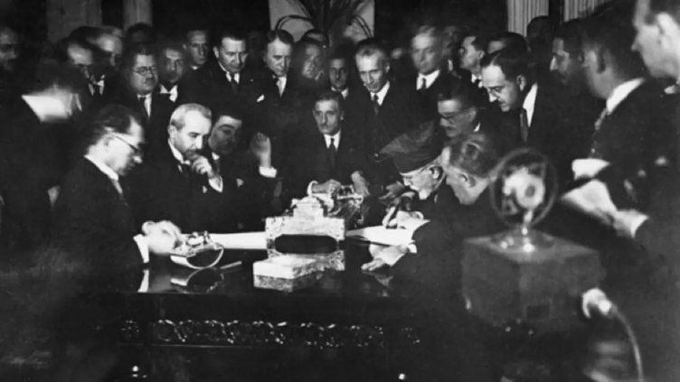 VE EFSANELER ÇÖKTÜ.. 100. YILINDA LOZAN’IN GİZLİ MADDELERİ