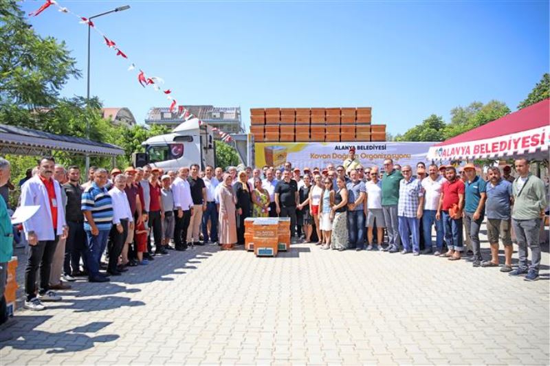 ARI ÜRETİCİLERİNE BAŞKAN YÜCEL’DEN KOVAN DESTEĞİ SÜRÜYOR