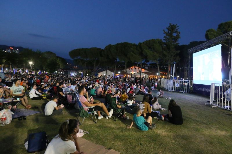 TEKSTİL PARK’TA YEŞİLÇAM RÜZGARI ESTİ