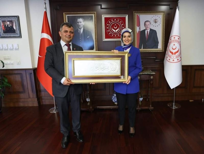 Belediye Başkanımız Serkan Koyuncu’dan Aile ve Sosyal Hizmetler Bakanımız Mahinur Özdemir Göktaş’a Ziyaret