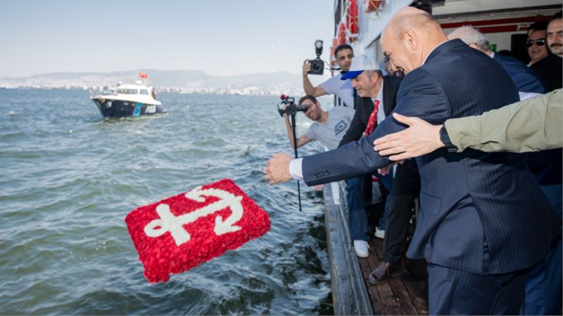 İzmir Körfezi Kabotaj Bayramı törenlerine sahne oldu