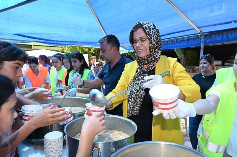 Aşuremiz Bereketli, Muhabbetimiz Daim Olsun.