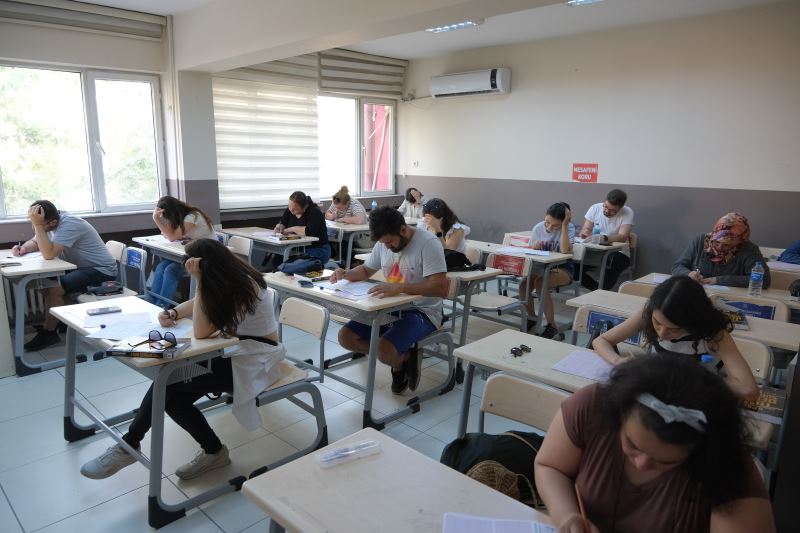 AYDIN BÜYÜKŞEHİR BELEDİYESİ HIZLANDIRILMIŞ KPSS KURSUNA YOĞUN İLGİ