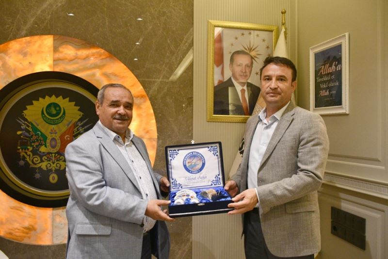 Milliyetçi Hareket Partisi Afyonkarahisar İl Başkanı Ahmet Kahveci’den, Başkan Şahin’e Ziyaret