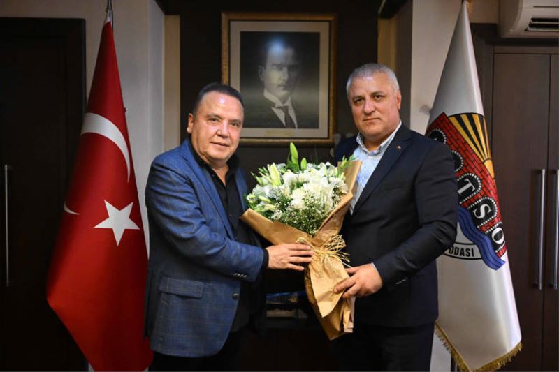 Başkan Böcek Alanyalı turizmcilerle bir araya geldi