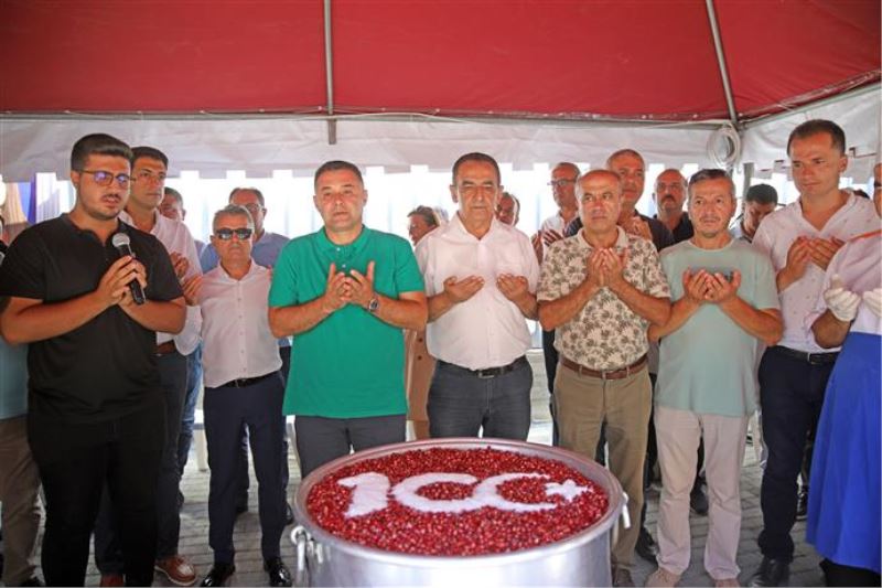 ALANYA BELEDİYESİ 5 BİN KİŞİLİK AŞURE DAĞITTI