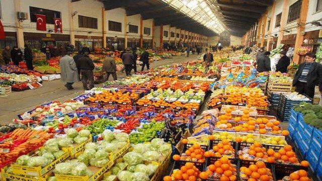 AŞIRI SICAKLAR ETKİLEDİ.. SEBZE VE MEYVEDE YÜZDE 50 ÜRETİM KAYBI VAR