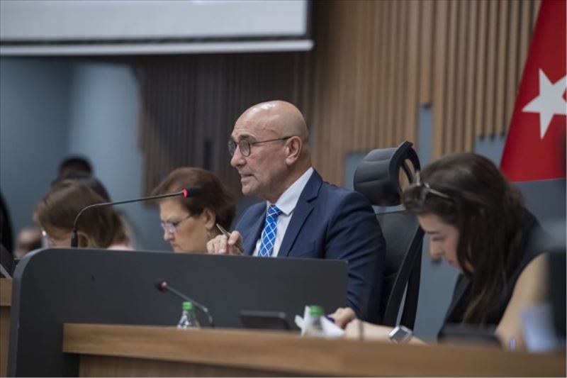 Soyer: “Büyükşehir kale gibi ayakta”