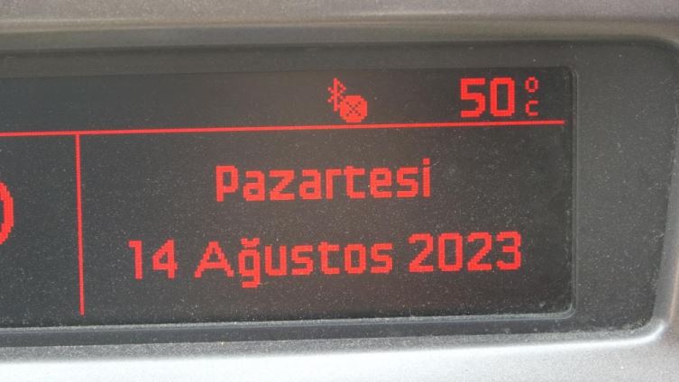 TÜRKİYE KAVRULUYOR ŞİDDETİNİ ARTIRACAK.. HATAY 50 DERECEYİ GÖRDÜ