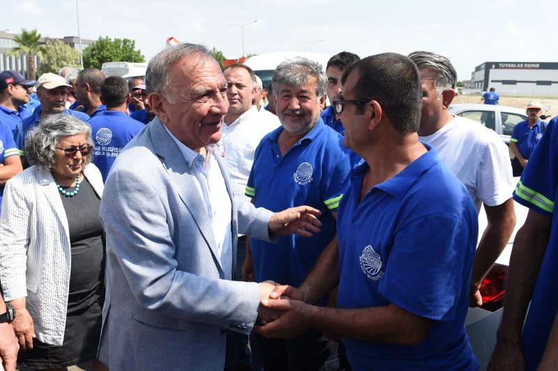 AKAY İŞÇİLERİNİN YÜZÜNÜ GÜLDÜRDÜ; BÖLGENİN EN YÜKSEK ASGARİ ÜCRETİ SEYHAN