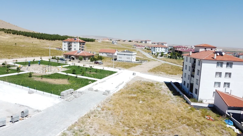 Aziziye Mahallesi Ülkü Bakım Evi Bölgesinde Kilit Parke Döşeme Çalışmaları Devam Ediyor