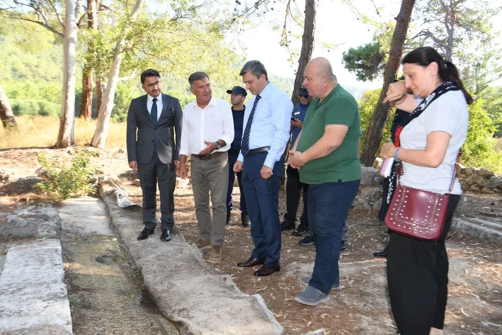 VALİ ŞAHİN KEMER’İ ZİYARET ETTİ.. ‘ANTALYA YATIRIMIN KARŞILIĞINI VERİR’