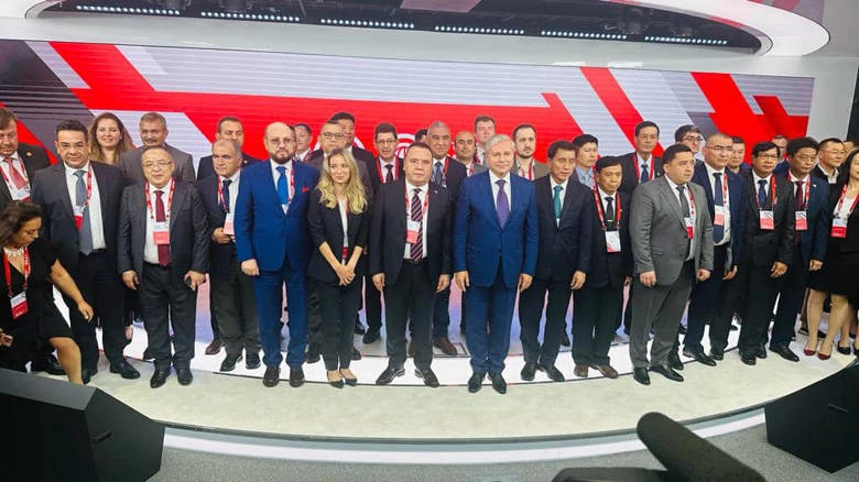 Başkan Böcek Moskova’da