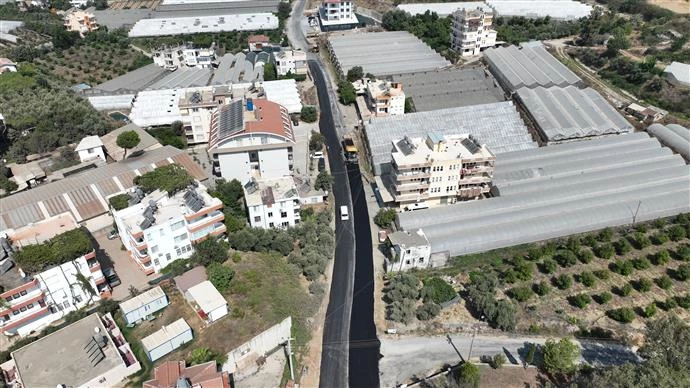 ALANYA BELEDİYESİ’NDEN BATI BÖLGESİNE BÜYÜK ASFALT HAMLESİ - 3 KİLOMETRELİK KONAKLI TOSLAK GÜZELBAĞ YOLU ASFALTLANIYOR