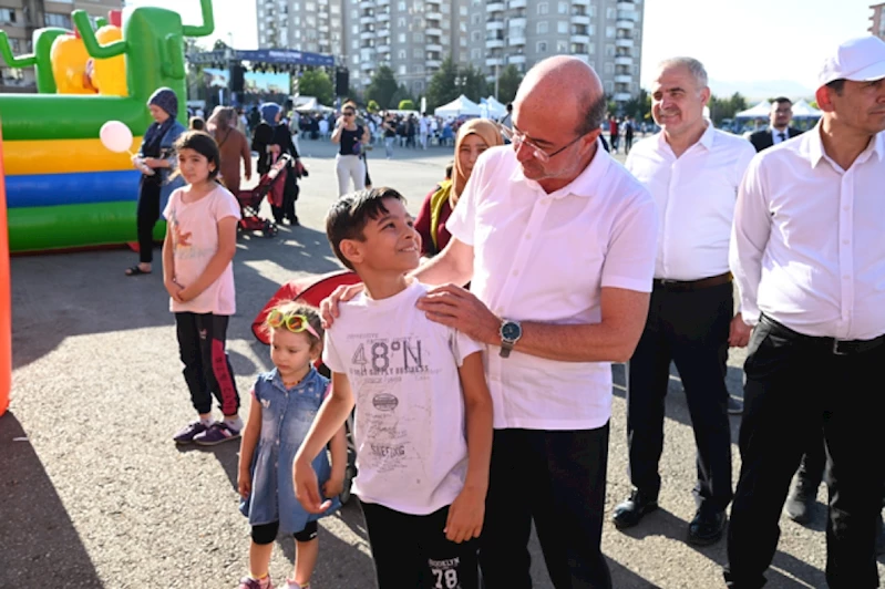 Selçuklu’da “Mahallemde Şenlik Var” Etkinlikleri sürüyor ÇOCUKLAR BOSNA MAHALLE ŞENLİĞİ’NDE BULUŞTU
