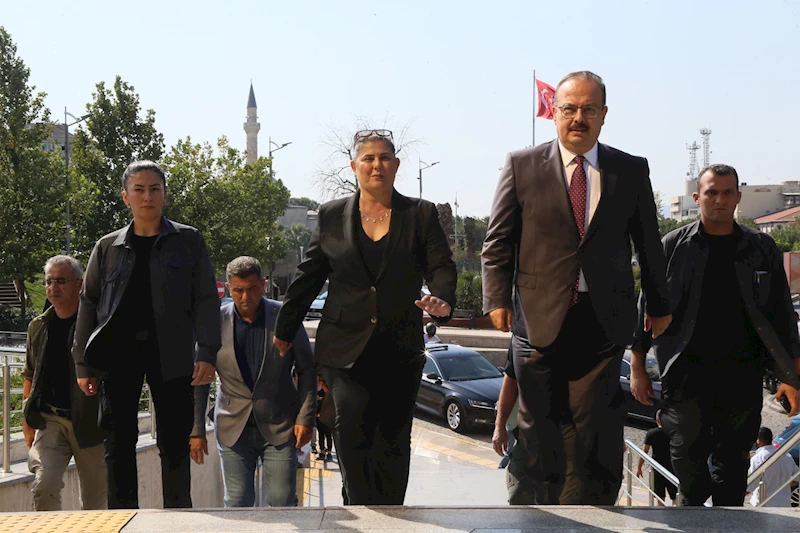 AYDIN VALİSİ SAYIN CANBOLAT’TAN BAŞKAN ÇERÇİOĞLU