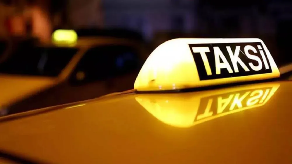 KAŞ’TA TAKSİCİLERİN OYUNU.. TAKSİMETRE YOK SABİT FİYAT VAR