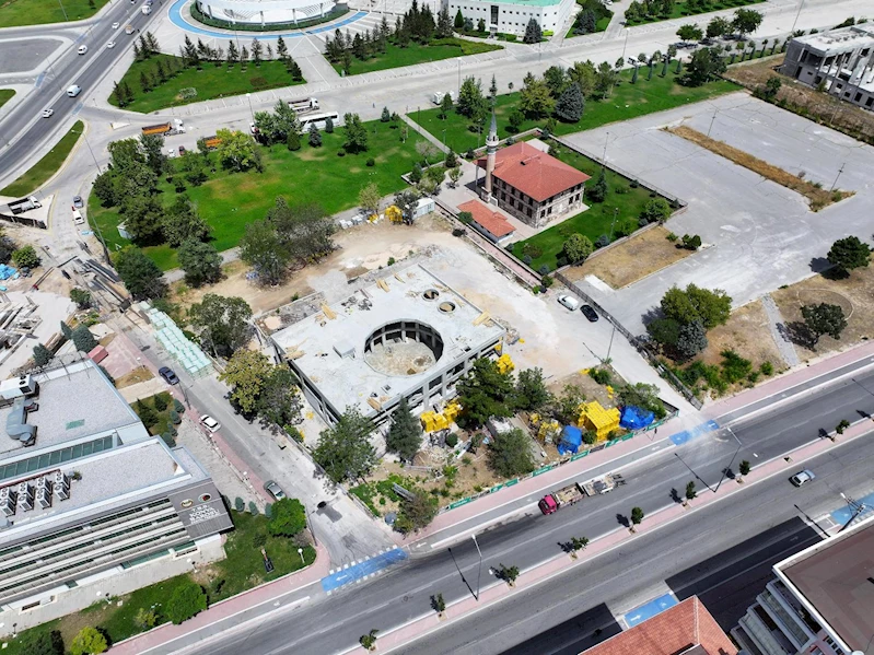 HOŞ KUBBE’NİN YAPIMI SÜRÜYOR