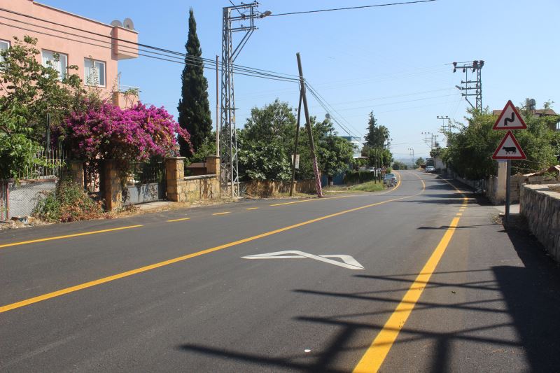 Büyükşehir Ekipleri Buluklu, Kurdali ve Halkkent Mahallelerinde Yolu Yeniledi