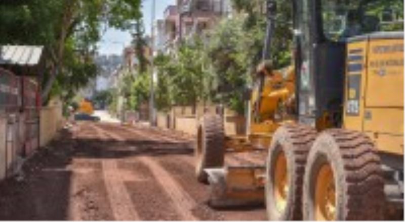 Kepez Gündoğdu’nun asfaltını yeniliyor