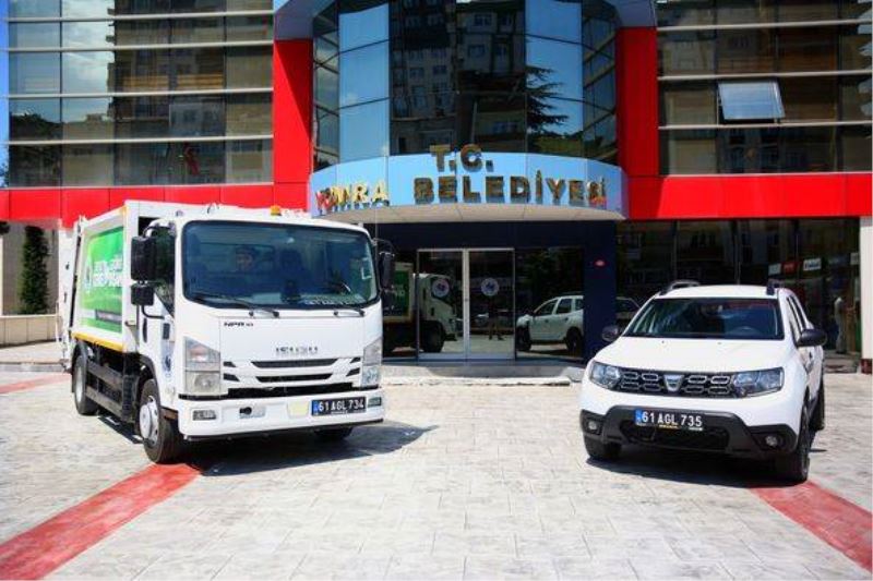 Belediyemize yeni çöp kamyonu ve binek aracı hayırlı olsun
