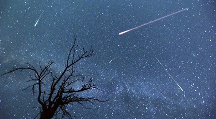 EN GÖRKEMLİ METEOR YAĞMURU ANTALYA