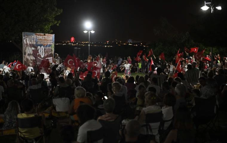 Falezlerde 30 Ağustos Coşkusu