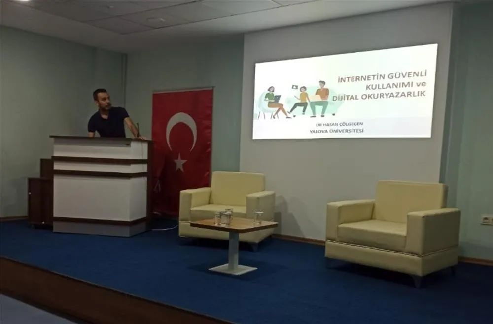 HUZUREVLERİNDEKİ 1.923 YAŞLIYA DİJİTAL OKURYAZARLIK EĞİTİMİ VERİLDİ