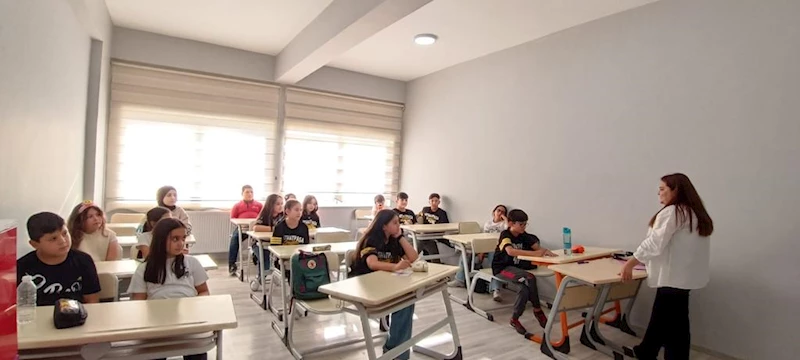 Emirdağ Belediyesi Sürekli Eğitim ve Etüt Merkezinde Dersler Başladı