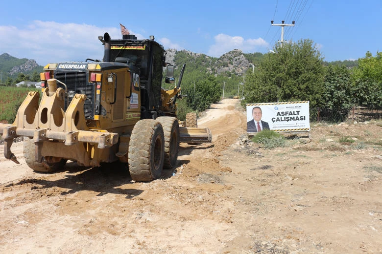 Büyükşehir’den Serik kırsalına asfalt