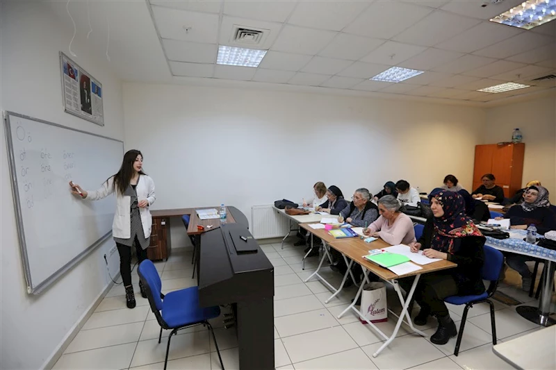 Okuma Yazma Kursuna Kayıtlar Başladı