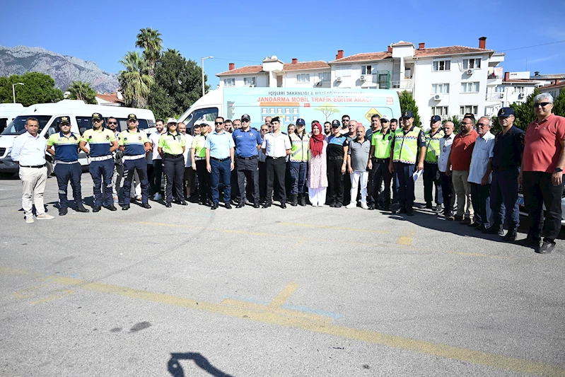 Şoförlere “İyi dersler şoför amca” eğitimi verildi