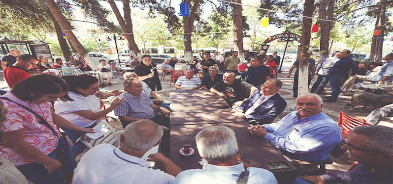 BAŞKAN ÇALIK EMEKLİLER LOKALİ’Nİ ZİYARET ETTİ