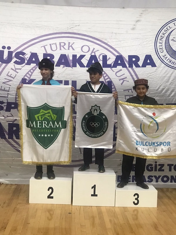 MERAM BELEDİYESPOR’UN MİNİK OKÇULARINDAN 10 MADALYA BİRDEN