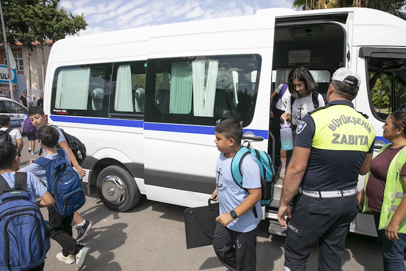Büyükşehir Zabıta Ekiplerinden Okul Servislerine Denetim