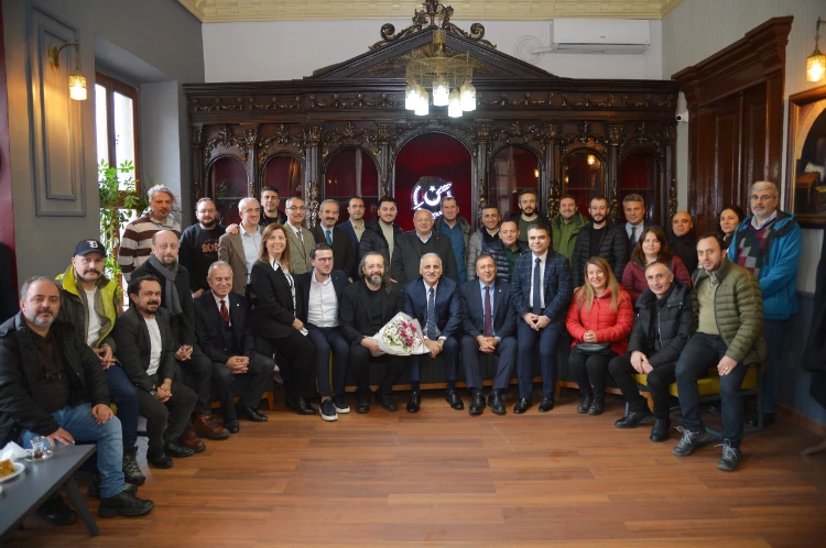 BAŞKAN ZORLUOĞLU GAZETECİLERLE BULUŞTU