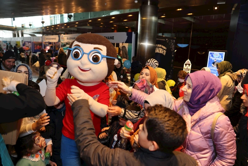 Şivlilik Çocuk Bayramı başladı TÜRKİYE’NİN EN KAPSAMLI ÇOCUK FESTİVALİNE İLK GÜNDEN YOĞUN İLGİ