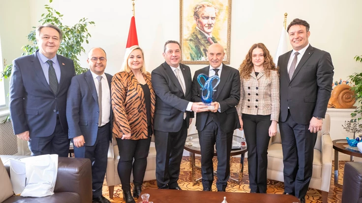 İzmirli turizmcilerden Başkan Soyer’e teşekkür ziyareti