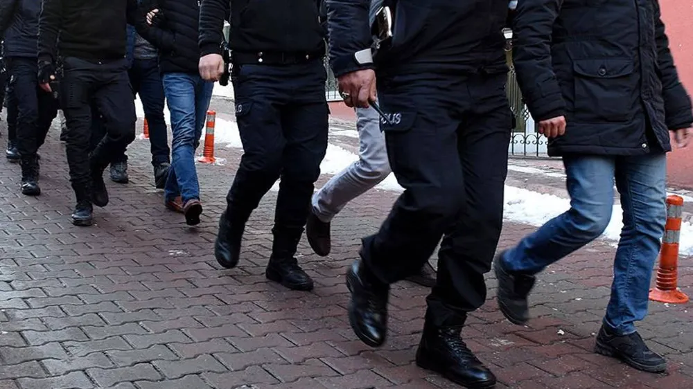 ANTALYA DAHİL 10 İLDE FETÖ OPERASYONU.. 32 ŞÜPHELİ YAKALANDI