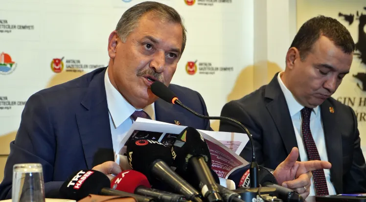 ANTALYA EMNİYET MÜDÜRÜ ÇEVİK DUYURDU.. ‘GÖZALTI SAYISI 12’YE YÜKSELDİ’