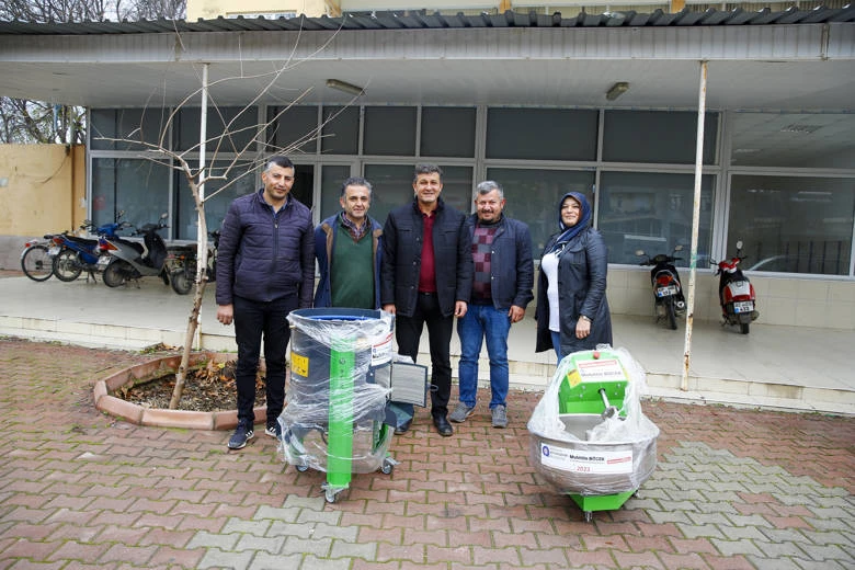 Büyükşehir’den Çakırlar’daki üreticilere makine hibesi