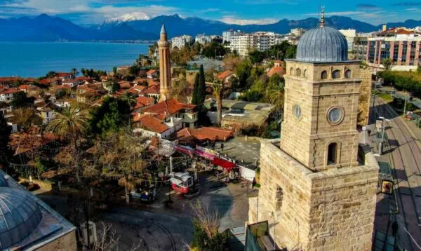 ANTALYA’NIN SİMGESİ SAAT KULESİ ’SAATİNE’ 10 ŞUBAT’TA KAVUŞUYOR
