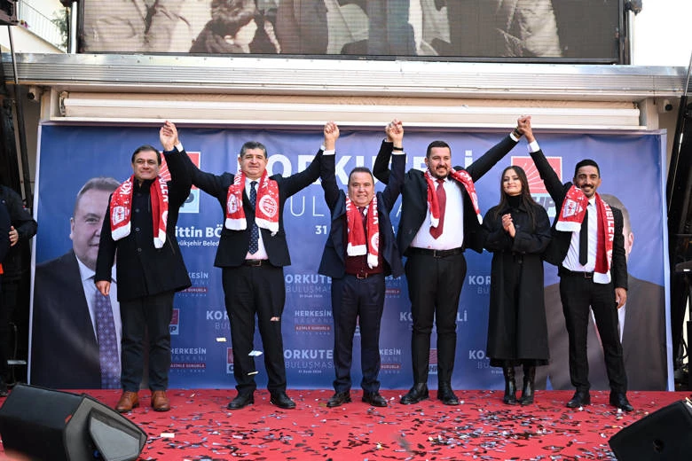 Başkan Böcek Korkuteli’nde vatandaşlarla buluştu