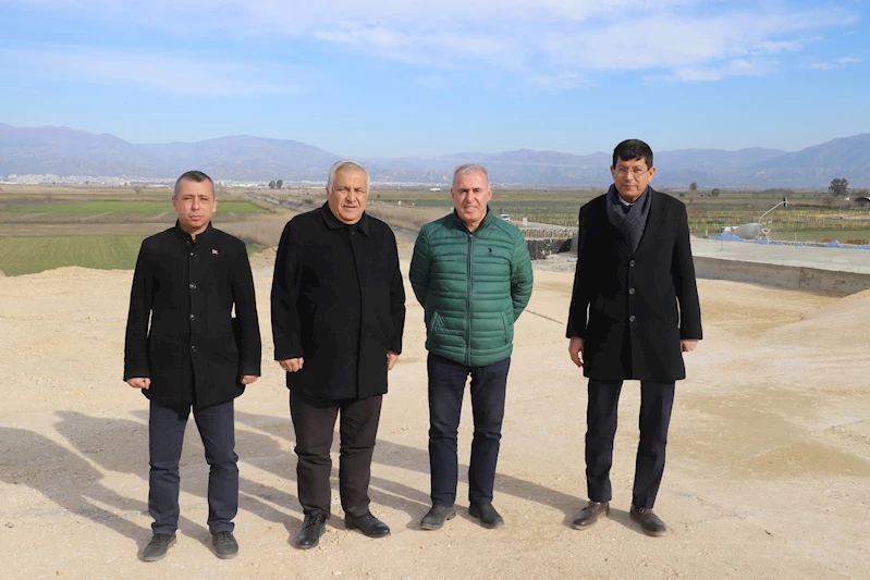 Kürşat Başkan saha çalışmalarını bizzat inceledi       AN İTİBARİYLE 350 İŞ MAKİNESİ NAZİLLİ BÖLGESİNDE ÇALIŞIYOR