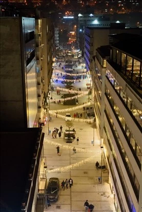 Milli Kütüphane Caddesi çiçek açtı