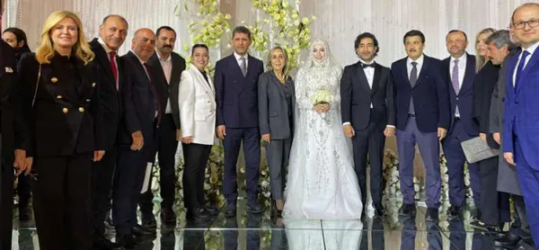 AK PARTİ ANTALYA ESKİ VEKİLİ SENA NUR ÇELİK EVLENDİ
