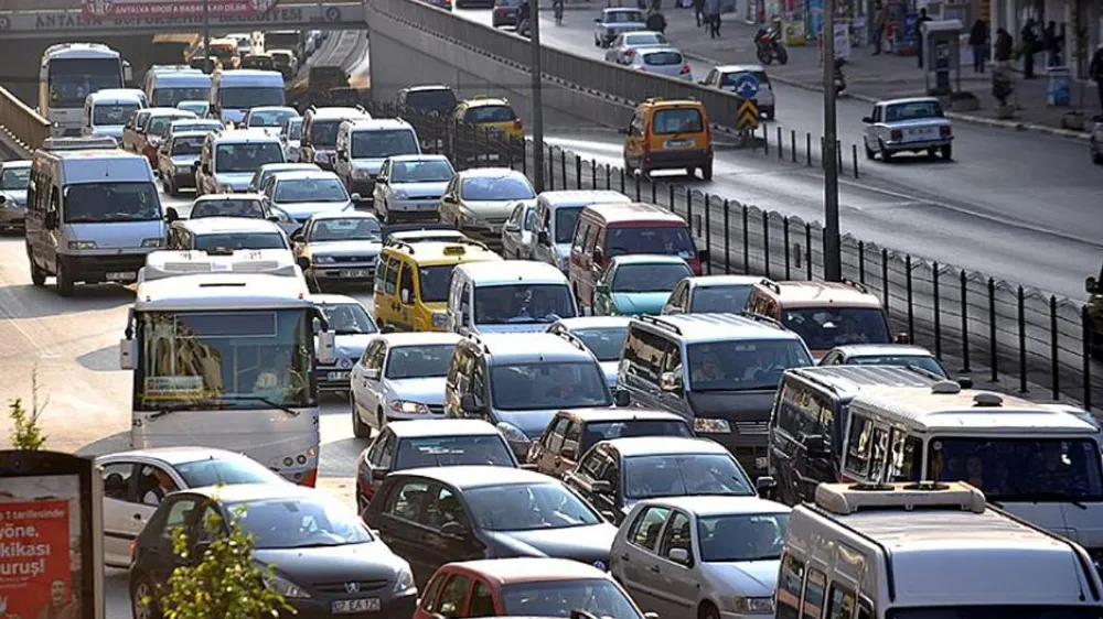 ANTALYA MOTORLU KARA TAŞITI SAYISINDA 1.5 MİLYONU AŞTI