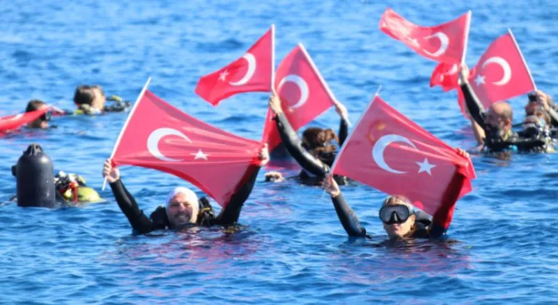 KAŞ’TA ‘CUMHURİYET